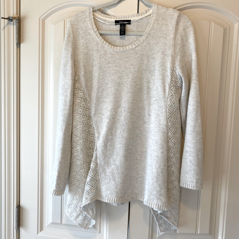 Cute side detailed sweater
